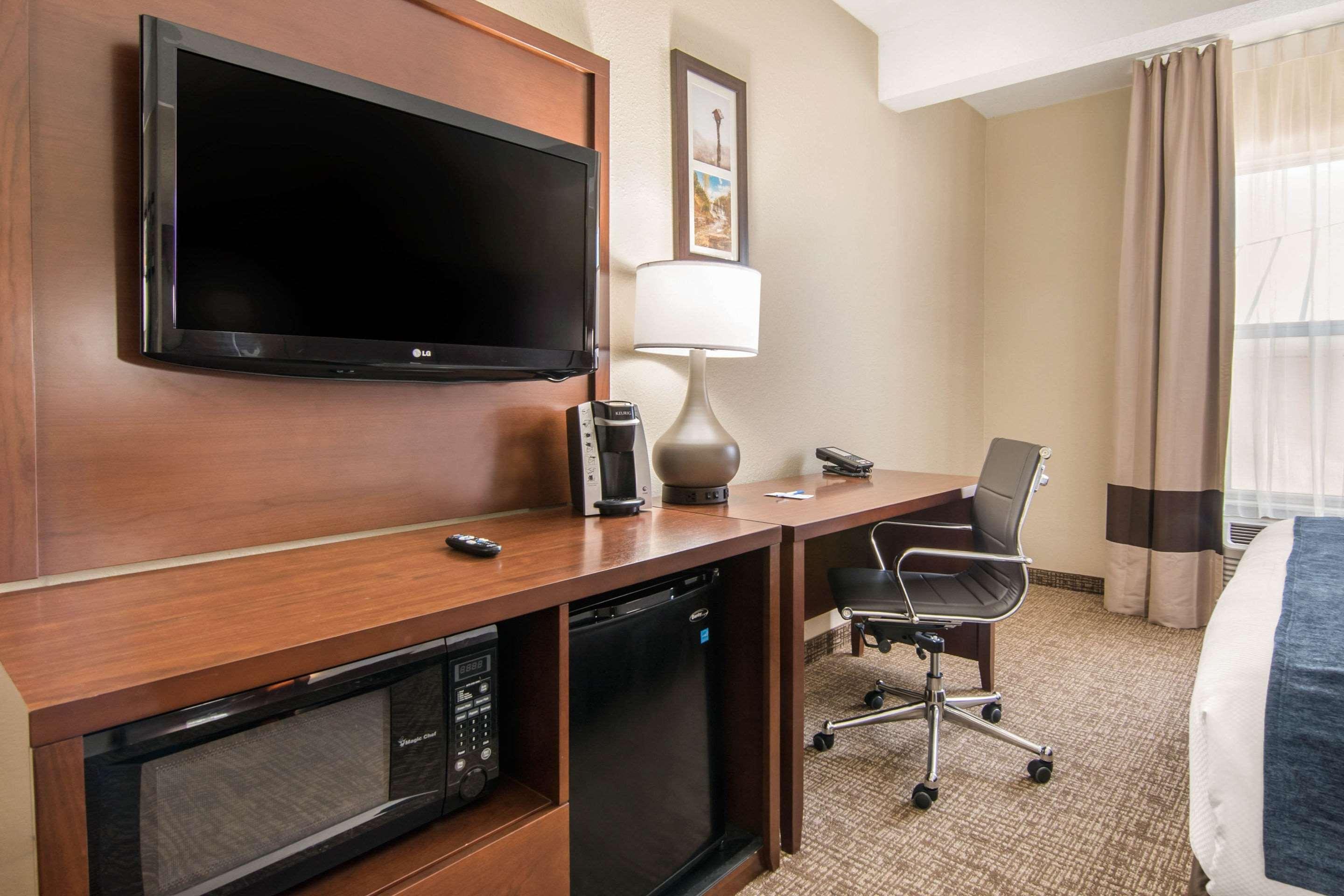 Hotel Comfort & Junction - Near Riley 2*