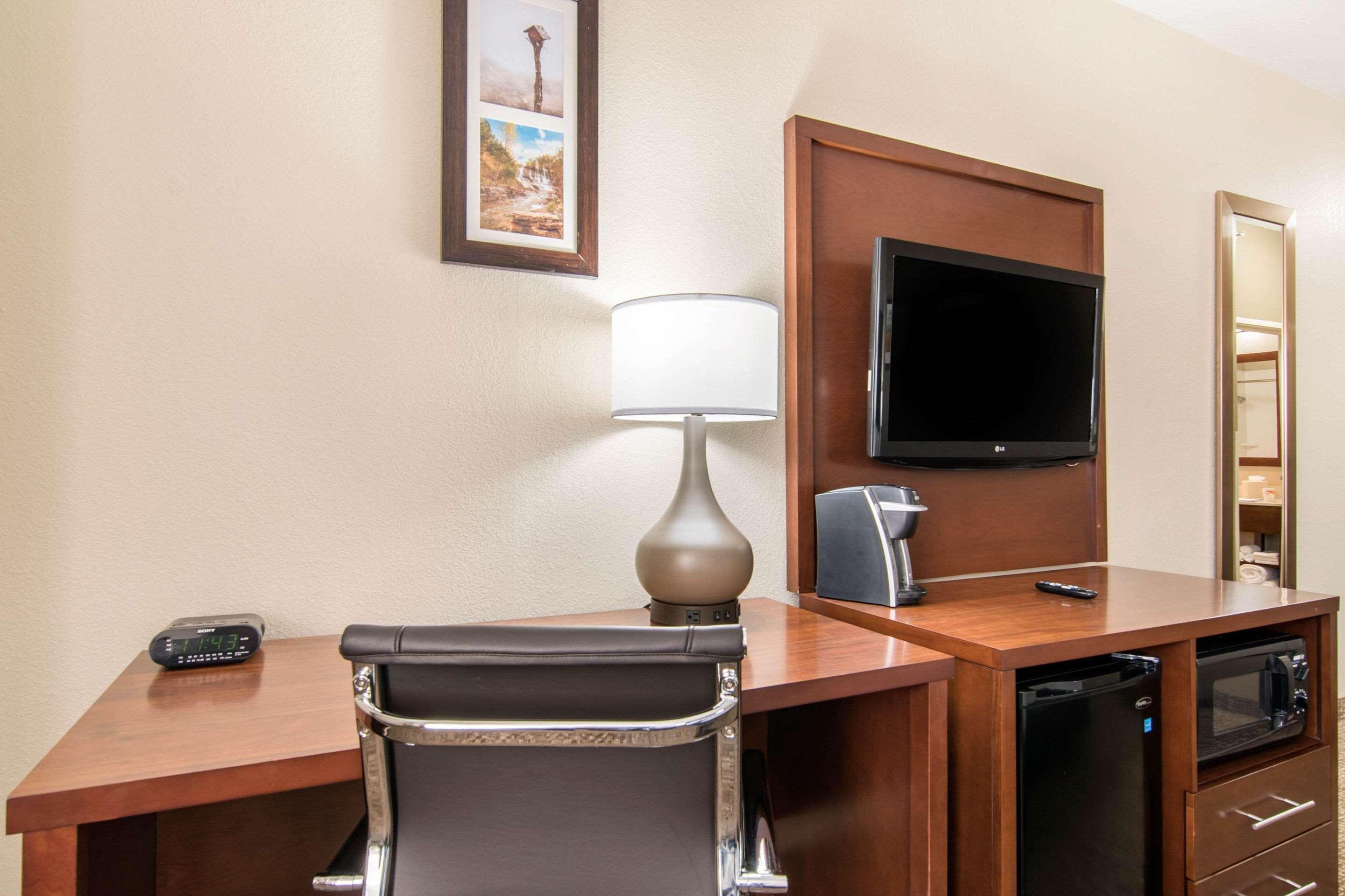 Hotel Comfort & Junction - Near Riley 2*