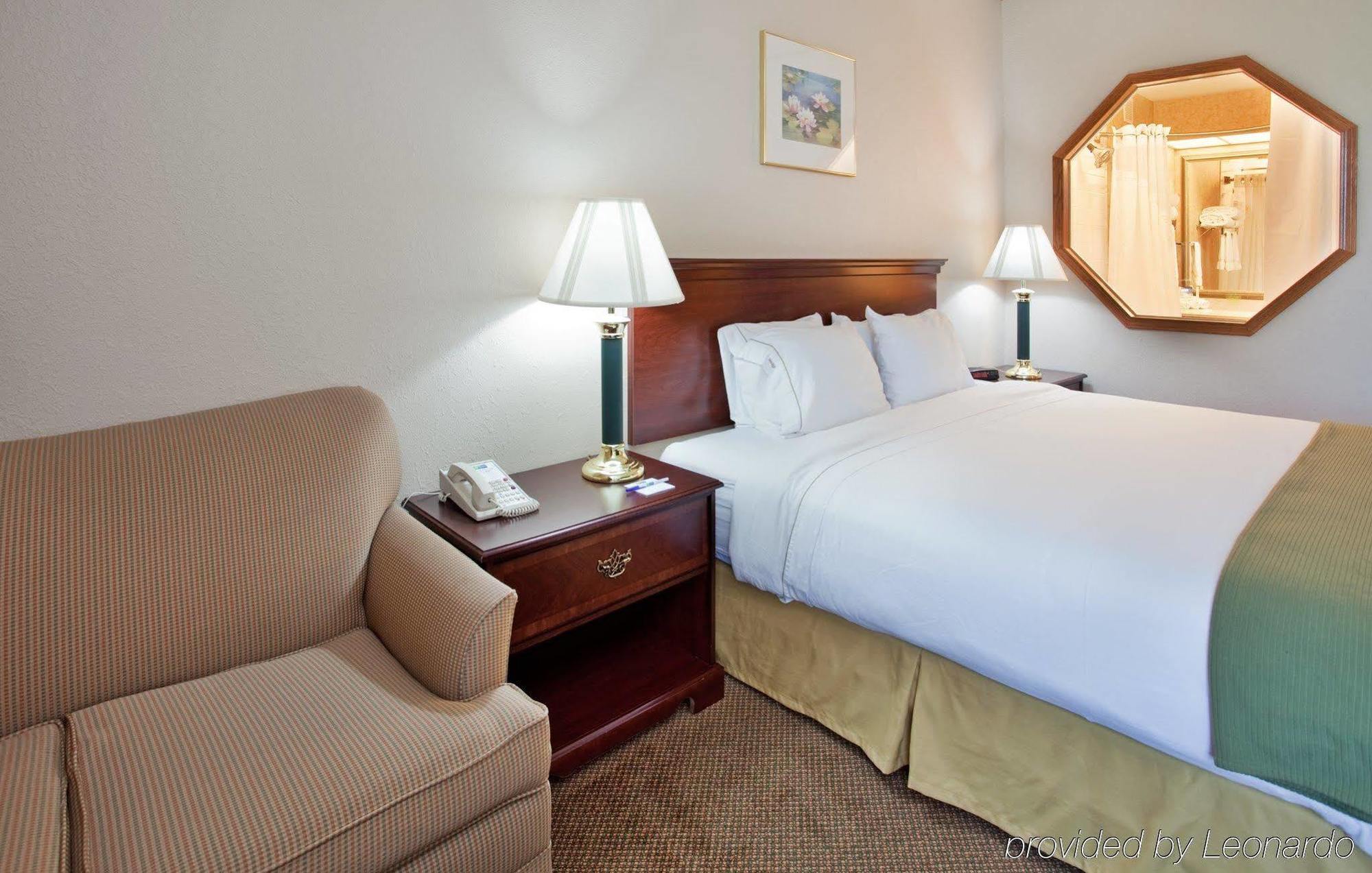 Hotel Comfort & Junction - Near Riley 2*
