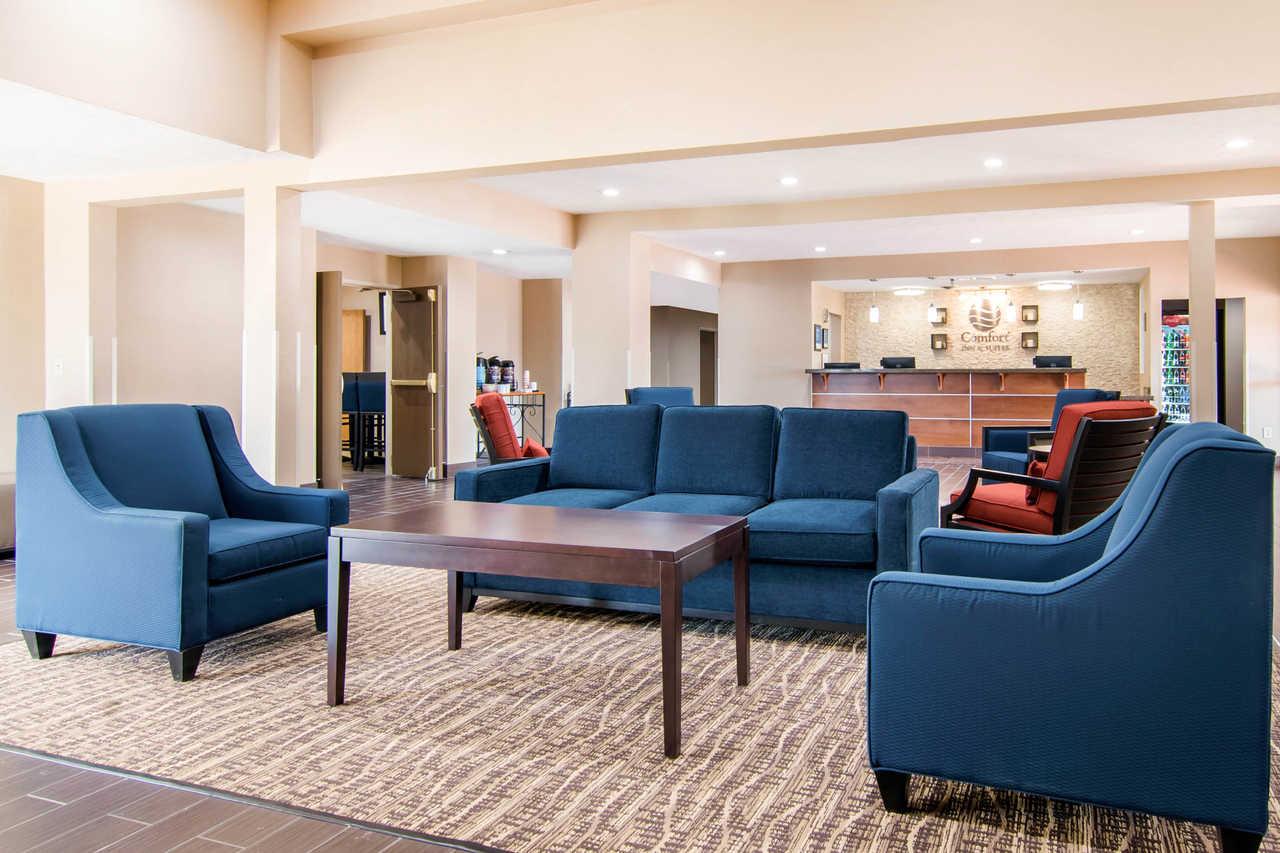 Hotel Comfort & Junction - Near Riley Junction City