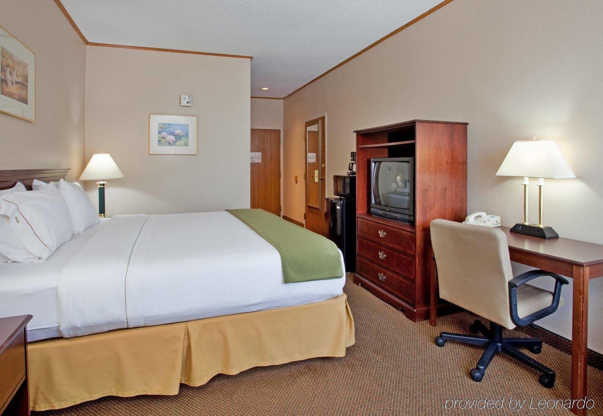 Comfort & Junction - Near Riley 2* Junction City
