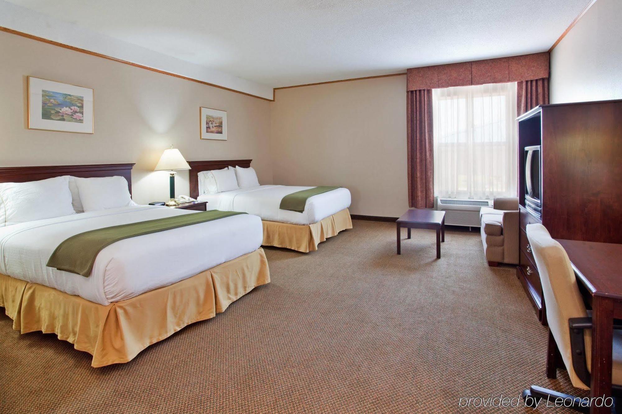 Comfort & Junction - Near Riley Hotel 2*